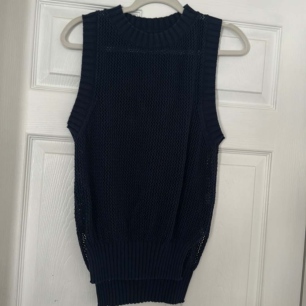 Frame Sleeveless Sweater